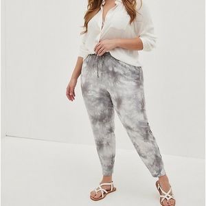 TORRID New with defect Relaxed fit jogger Stretch Challis Mid-Rise Pant size 00‎